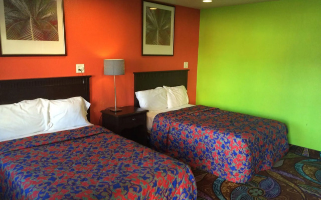 Long Beach Motel