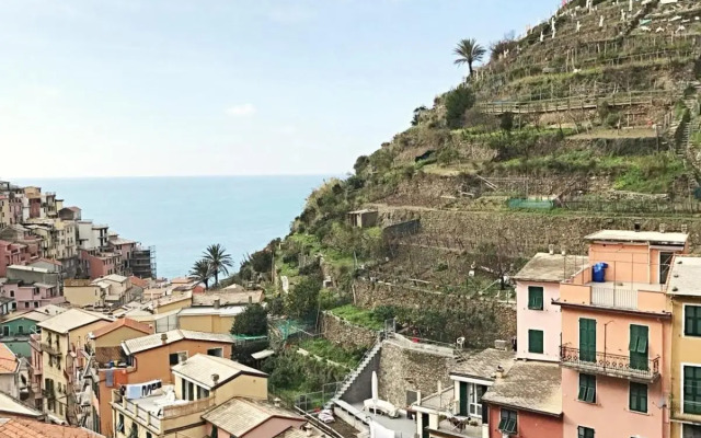 Pearl Gray House (in Manarola 5terre)