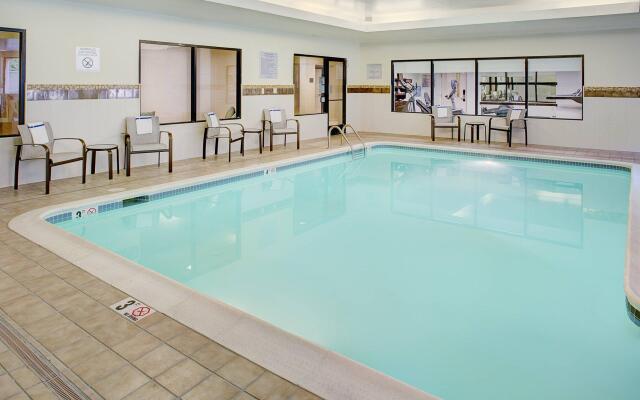 Courtyard by Marriott Richmond Airport