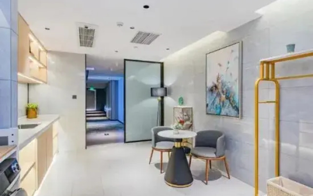 Na'Mei Hotel (Zhuhai Lishan Times Square)