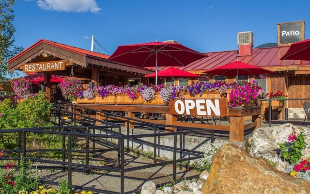 Saddle Mountain Lodge