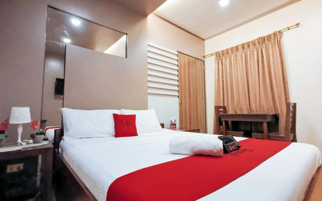 RedDoorz Plus near Robinsons Place Gensan