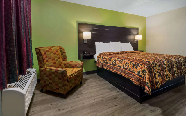 Rodeway Inn Conference Center