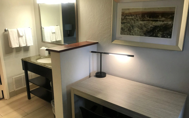 SureStay InnSuites Phoenix Hotel & Suites by Best Western
