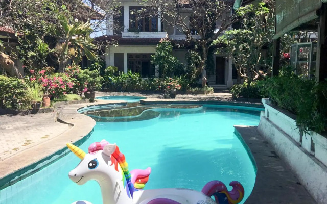 Sari Bali Resort