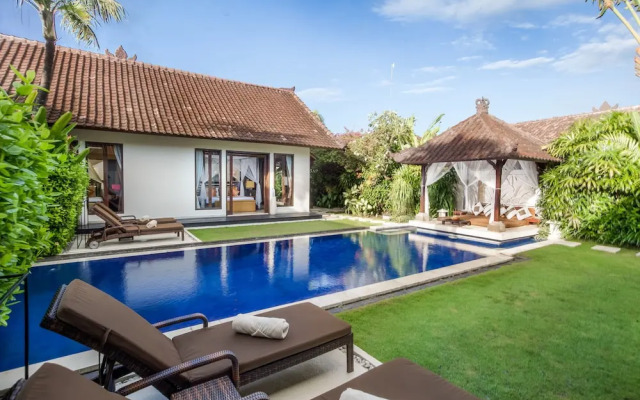 Villa Tania