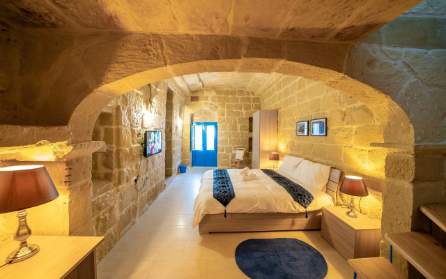 Ta' Pinu B&B