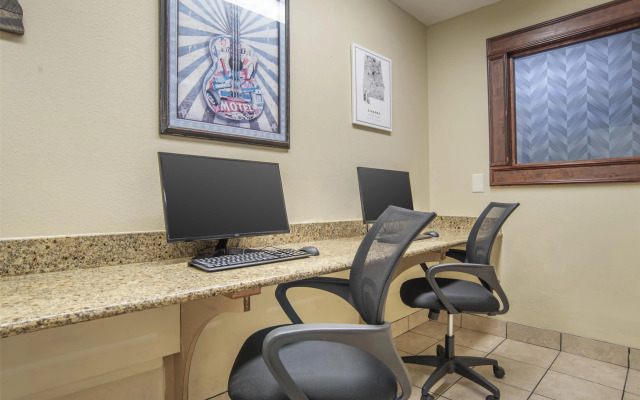 Best Western Plus Bessemer Hotel & Suites