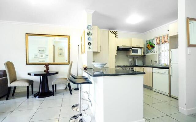 Corner House large 1 bedroom apartment