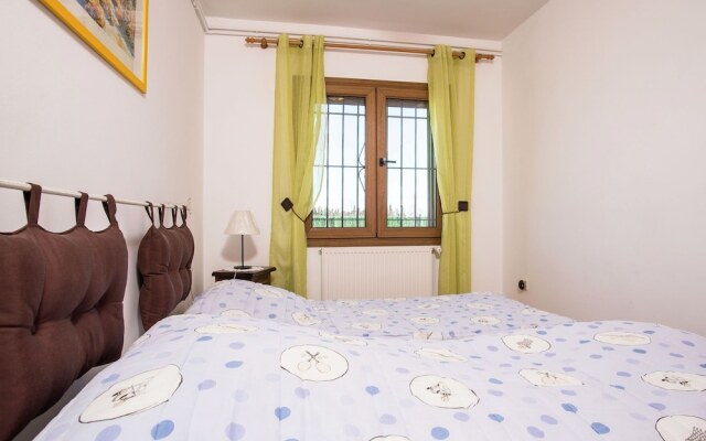 Holiday House With Private Pool for 4 People in Sant Pere Pescador
