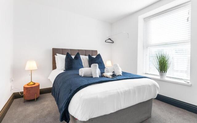What a Vibe! Stunning 4 bedroom home