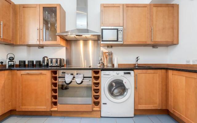 Outstanding Trafalgar Penthouse, sleeps 8