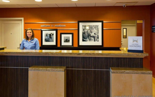 Hampton Inn & Suites Madison-West