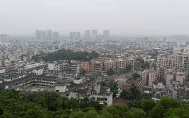 HanTing Hotel (Foshan Qinghuiyuan Huagai Road Pedestrian Street)