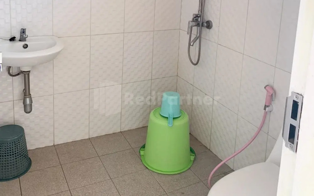 RedDoorz @ Pantai Sayangheulang