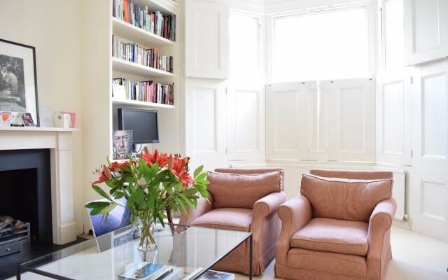 Bright 1 Bedroom Flat in Brook Green