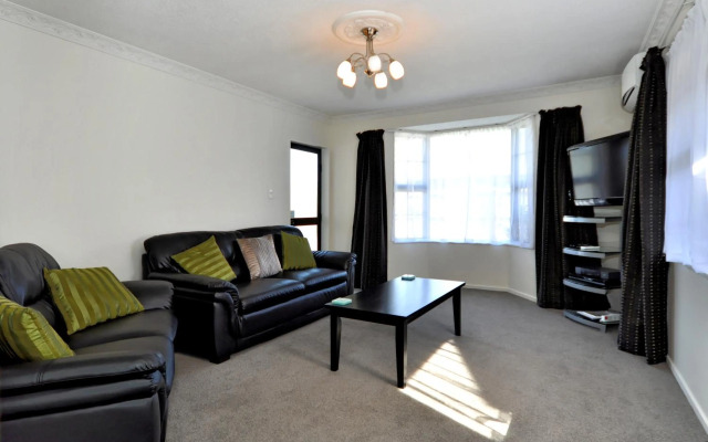 175 Metropolitan Executive Motel on Riccarton