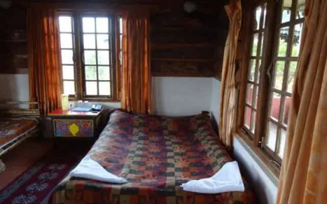 Mount Nursing The Village Resort
