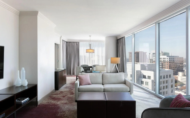 Loews Atlanta Hotel
