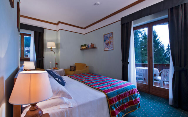 Boutique Hotel Villa Blu Cortina - Elegant 4 Stars Hotel Cortina d'Ampezzo