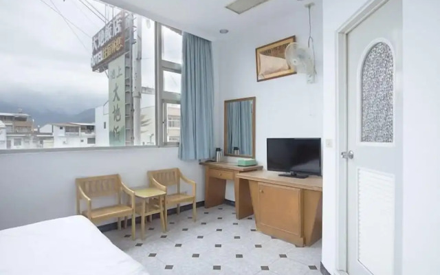 Ta Ti Hotel