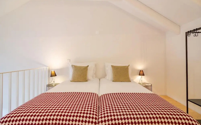 Youropo - Taipas 4 in Oporto