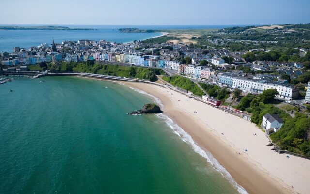 The Sand Castle - 2 Bedroom Apartment - Tenby
