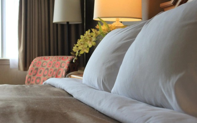 Confederation Place - Hotel