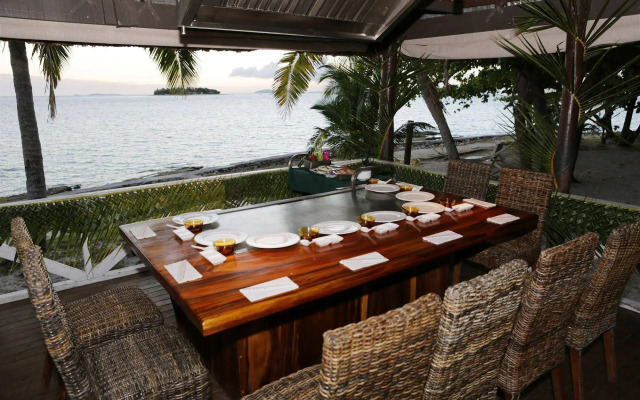 Nakelo Treasure Island Resort & Spa
