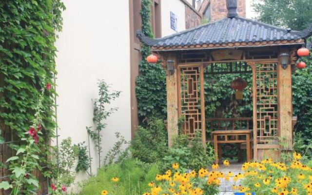 Mingtang Linshui Inn