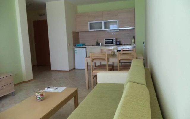 July Morning Seaside Resort