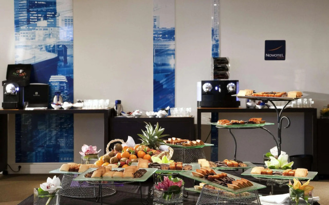 Отель Novotel Paris Est Centre De Conference