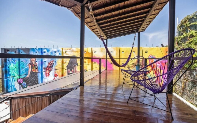 Cabane Container Hotel - Adults Only