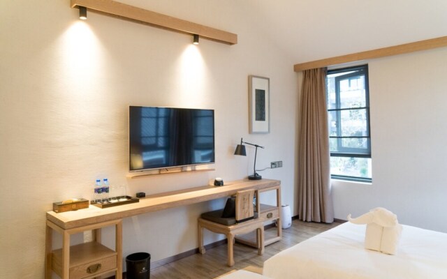 Dali Wu Cai Yun Hotel
