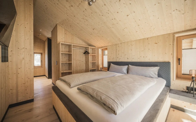 New Chalet With Garden and Private Sauna