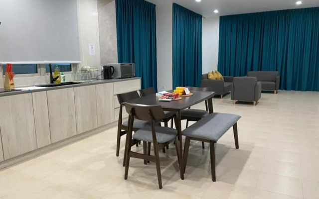 Santubong Suites B Just Like Home Damai