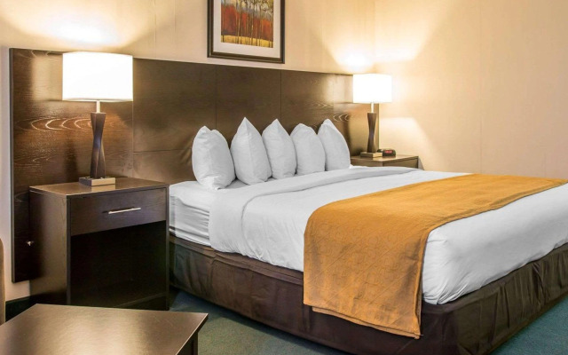 Quality Inn & Suites Escanaba North
