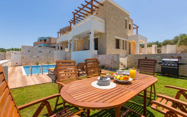 Peaceful Relaxation At Roupes Villa Near Rethymno