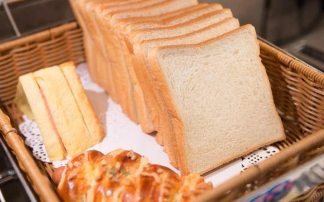 Seasonal Collection Hotel (Shanghai Zhoupu Wanda Plaza)