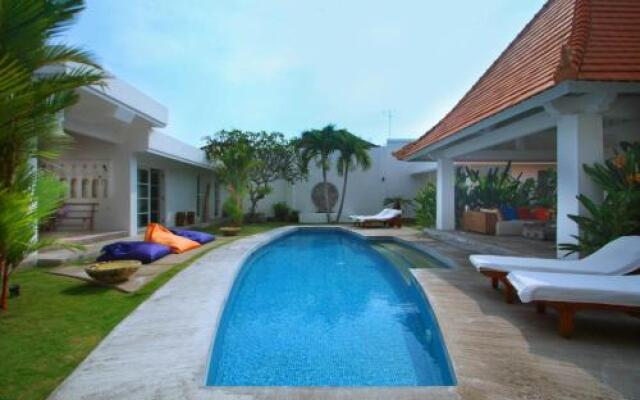Villa Mutiara Putih