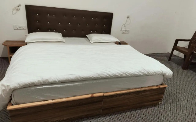 Sky Light Guest House