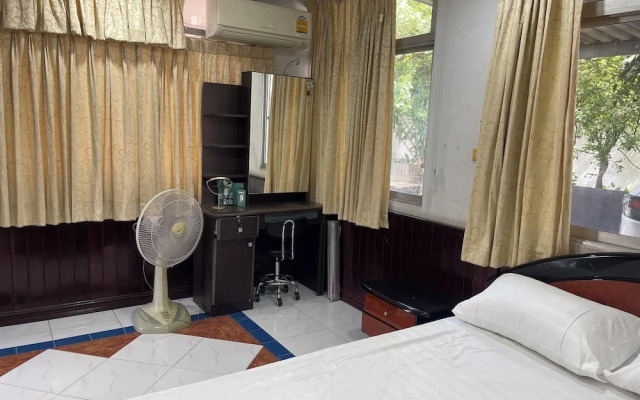 Home rama4 near bts thong lor
