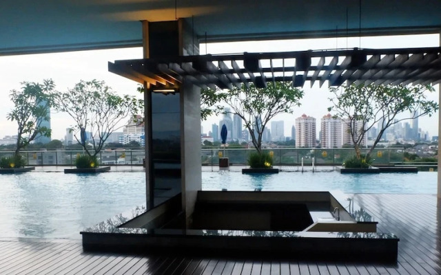 Spacious and Comfy Big Studio Apartment at Kemang Mansion