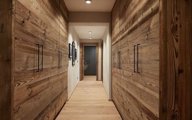 Hahnenkamm Suite Deluxe Ski-In Ski-Out