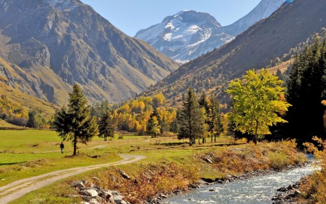 Luxurious Apartment in Champagny-en-vanoise Near Ski Area