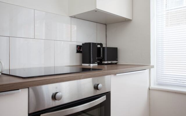 Modern & Clean Apartment Soho & Carnaby