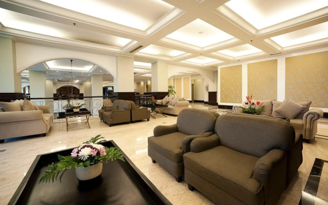 Royal Kuningan Hotel