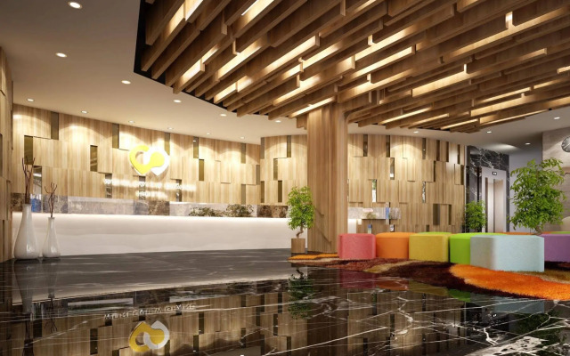 Worldview Grand Hotel