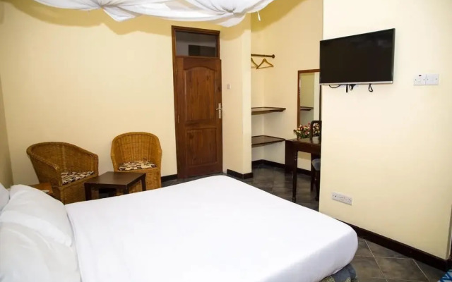 Saadani Tourist Center - Hostel