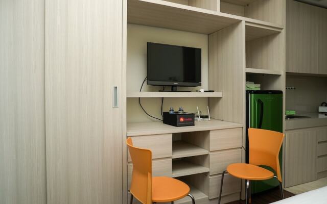 Furnished Studio with Pool View at Puri Orchard Apartment